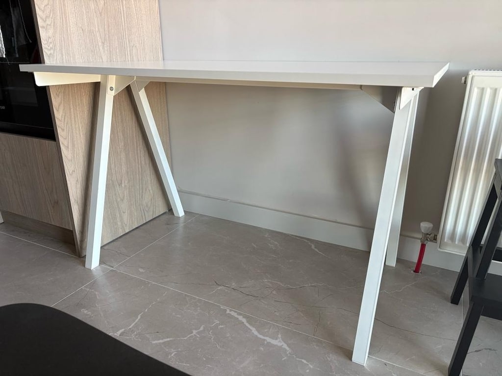ikea çalışma masası 120x70 trotten modeli sıfır ayarında - 3