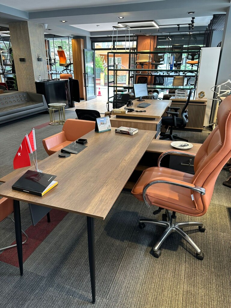 KLAS OFİS ÜSKÜDAR 180X80 BAROK SİYAH MÜDÜR TAKIMI SIFIR - 4