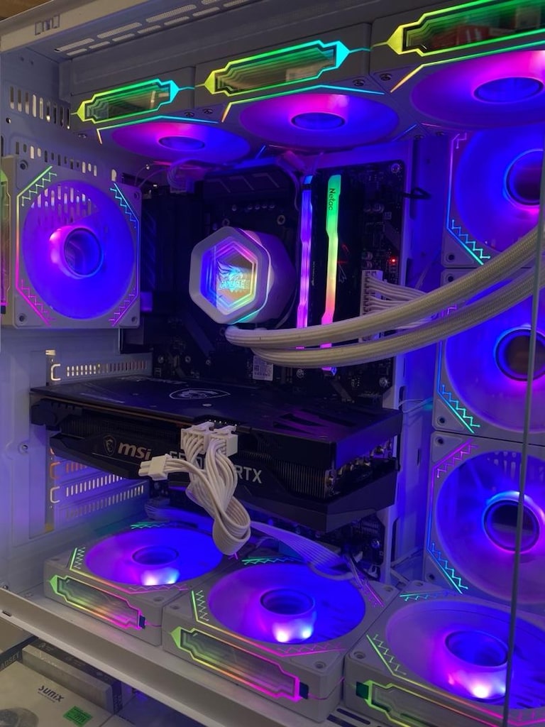NİTRO BİLİŞİM’DEN BEYAZ GAMING CANAVARI! - 2