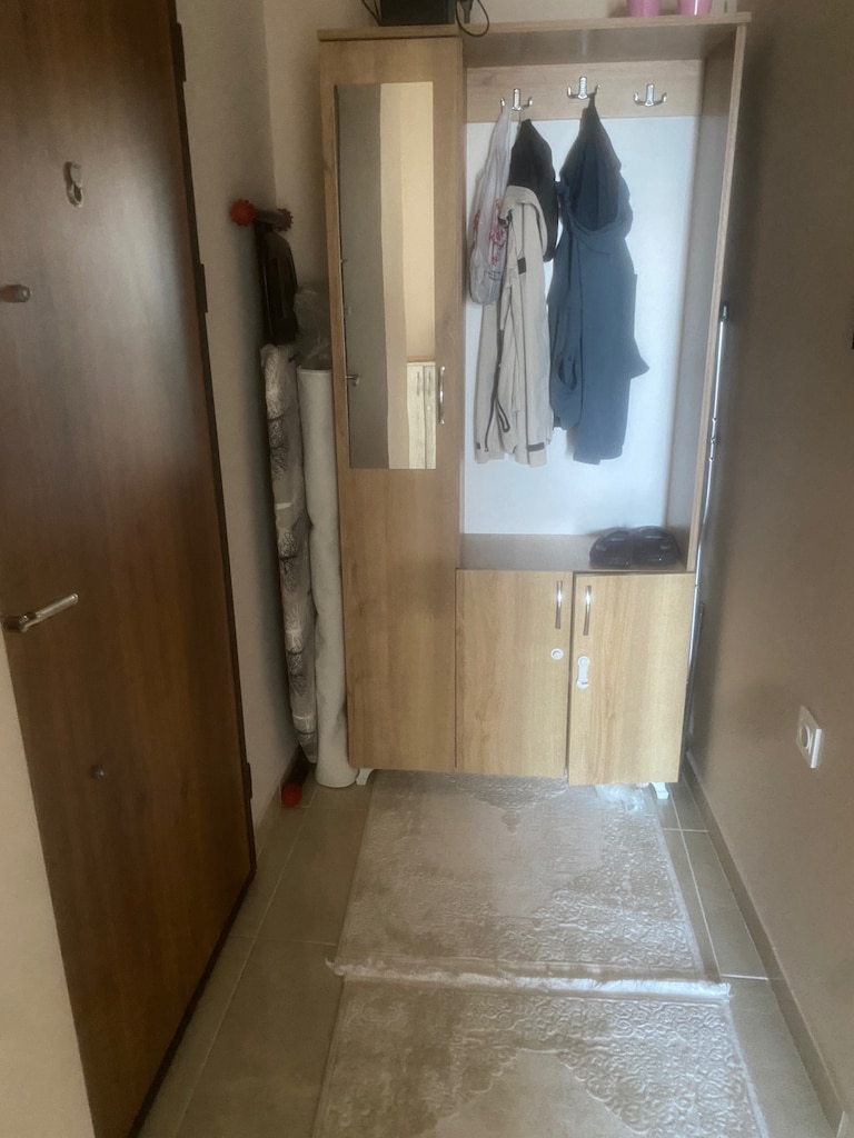 Evin bütün eşyaları satılıktır. Kondisyon %95 - 5