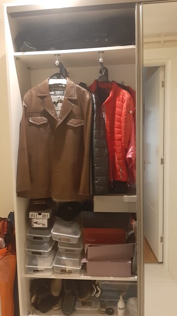 Raylı Kapılı Modern Gardırop – Beyaz-Boy Aynalı