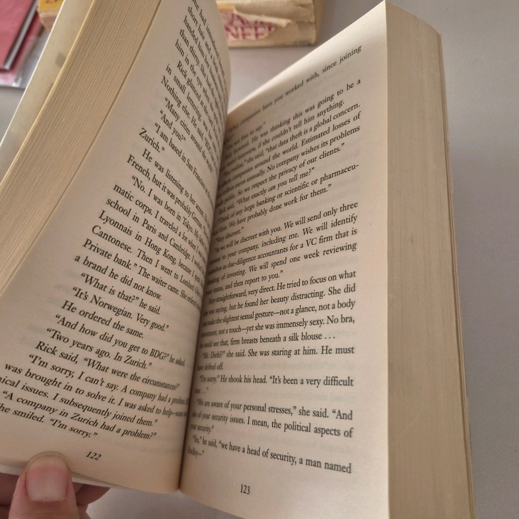 Michael Crichton Next ingilizce kitap - 6