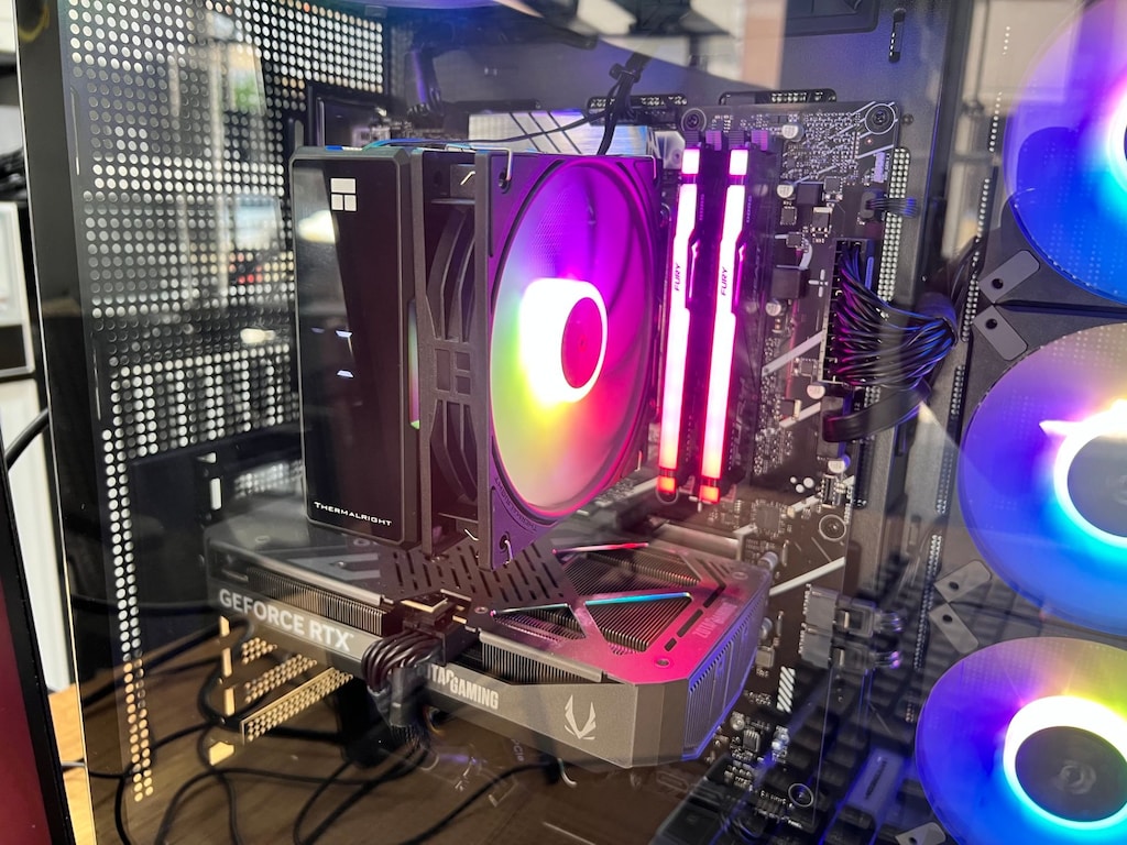 MASAÜSTÜ OYUNCU SET DDR5 + RTX5060Tİ 16 GB İ5 14400F 200 HZ EKRAN - 6