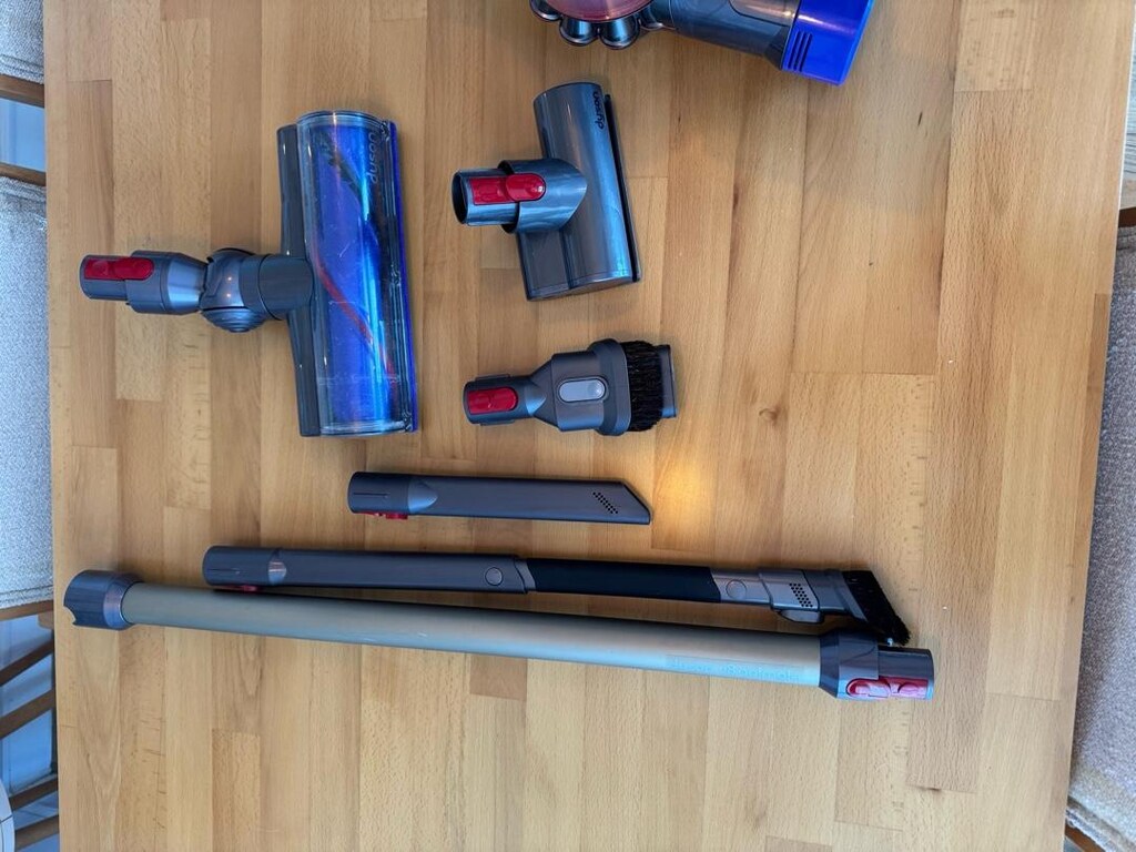 Dyson V8 Animal Kablosuz Şarjlı Dikey Süpürge - 9