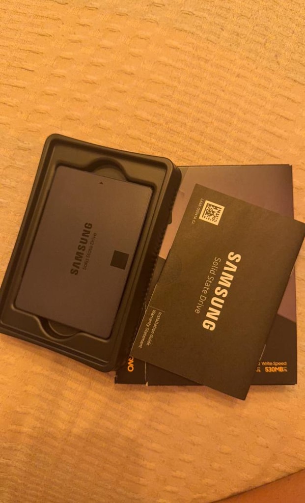 Samsung 870 QVO 2TB SSD - 3