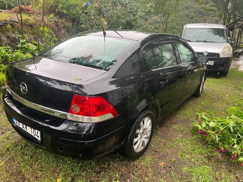 OPEL ASTRA 1,3 - 10