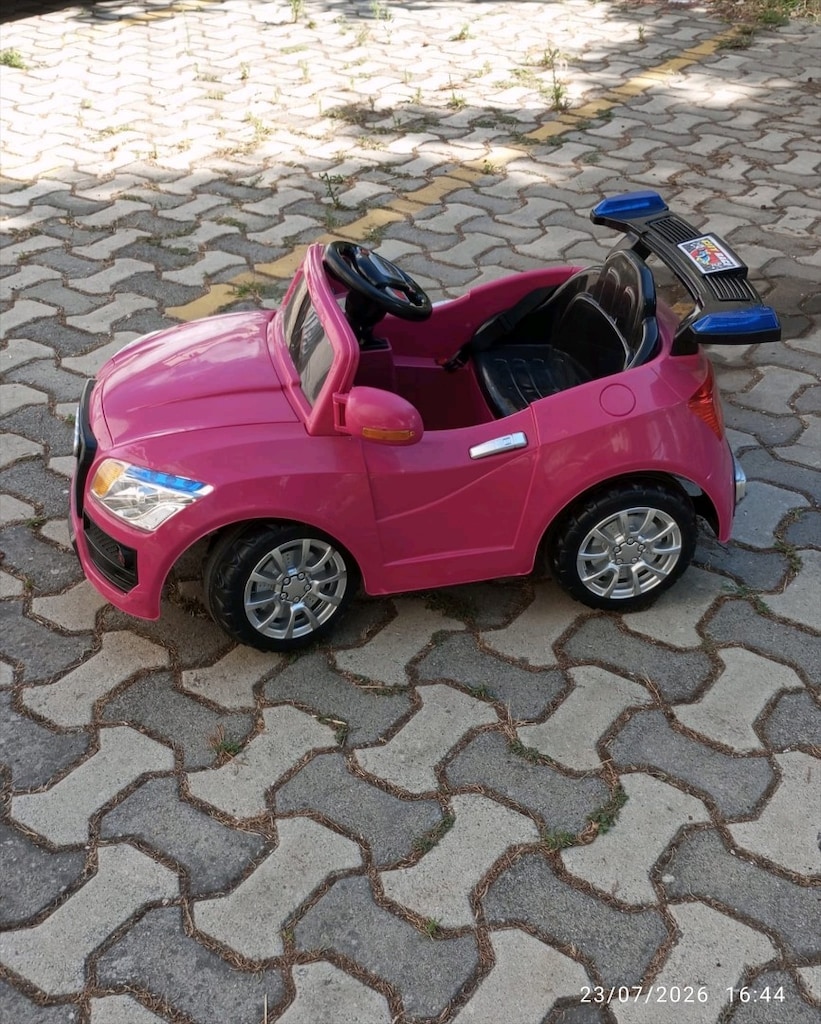Babyhope Audi yarış arabası 12 v Akülü Araba - 2