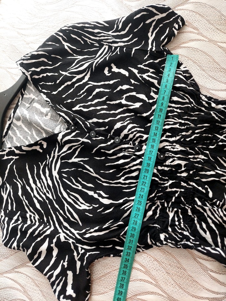 Beli gipeli Zebra Desenli V Yaka Bluz - 3
