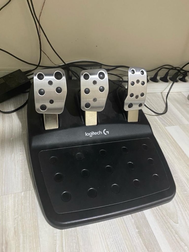 logitech g29 - 4
