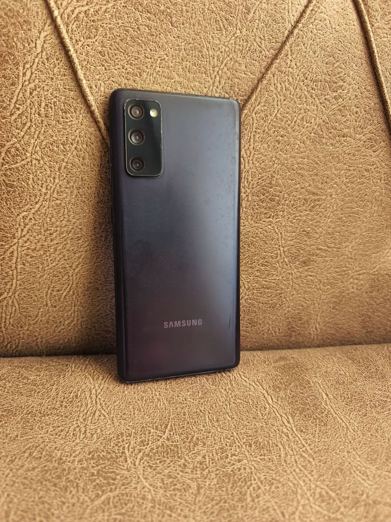 SAMSUNG S20 FE TR 128 GB - 2