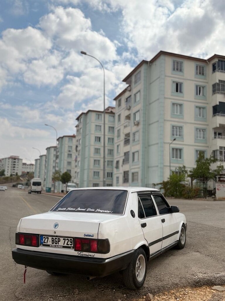 arabam ufak tefek eksik var ama güzel 1991 model düz Şahin 5 vites - 13