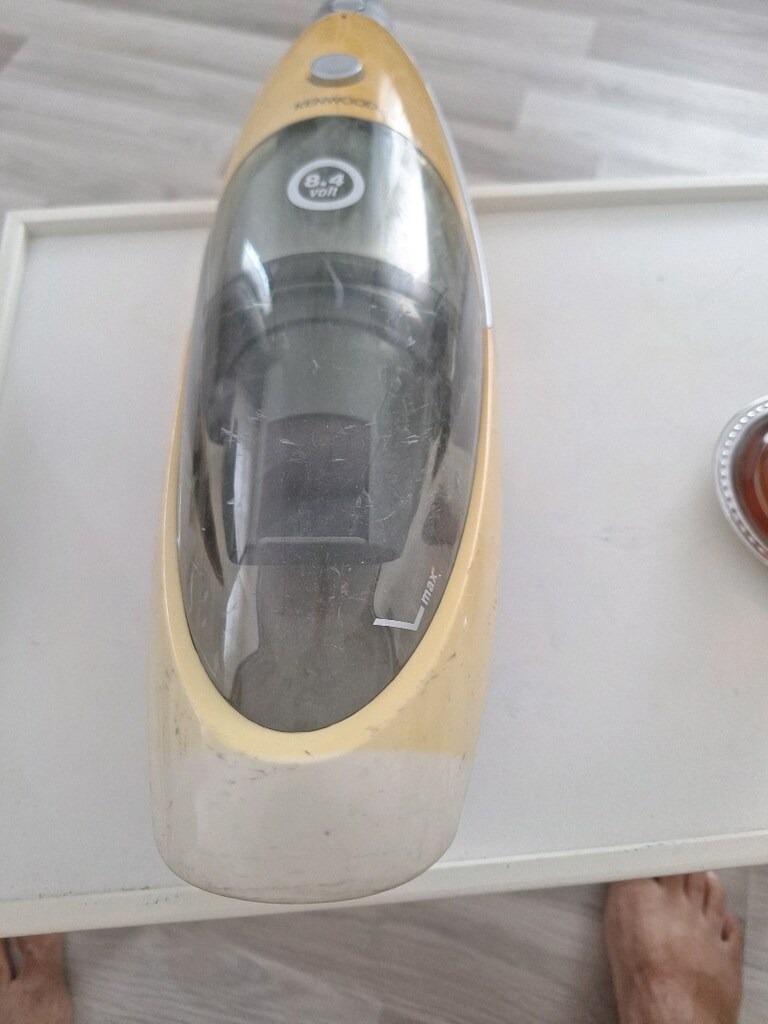 Kenwood HV170 Islak/Kuru Şarjlı El Süpürgesi dikkat şarj aleti yoktur - 2