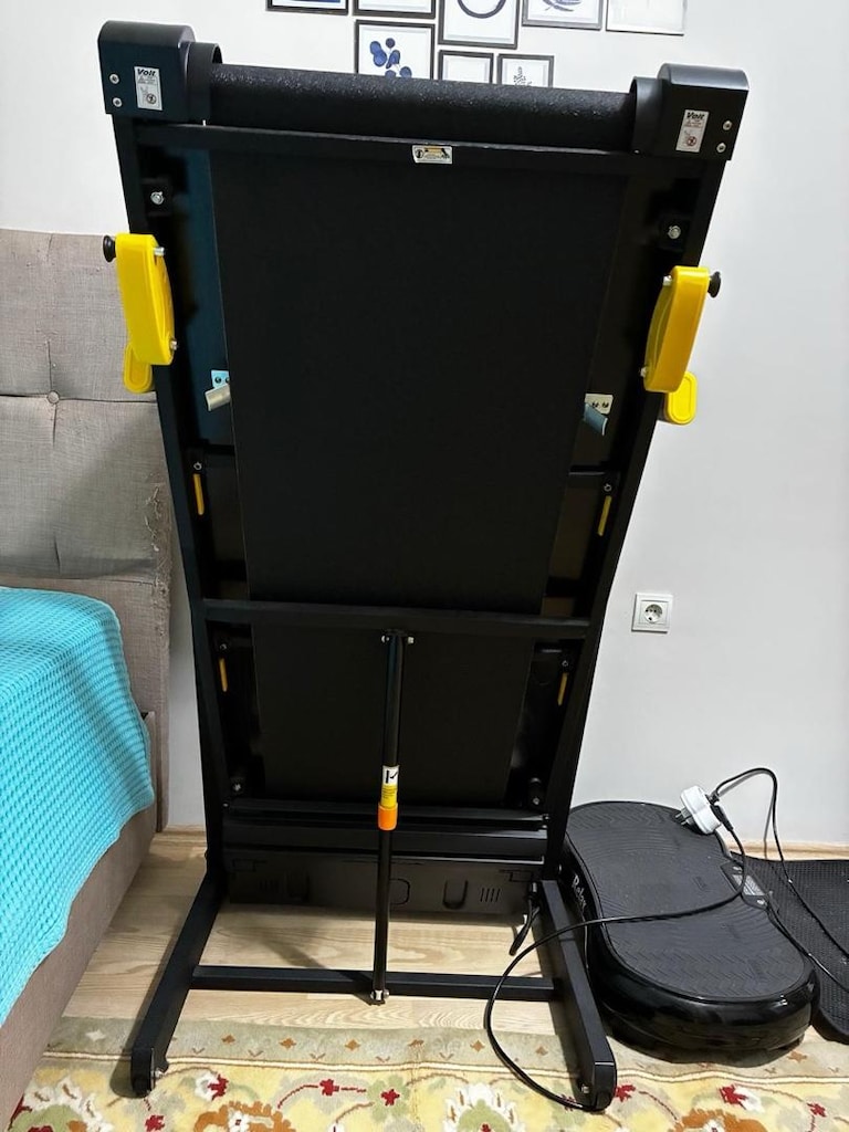 Voit Atlantis Katlanabilir Koşu/Yürüyüş Bandı - Bakımlı, Temiz - 3