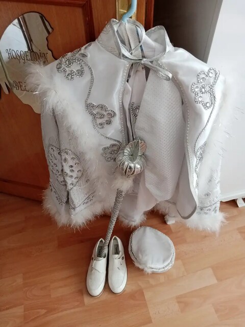 Sünnet kıyafeti