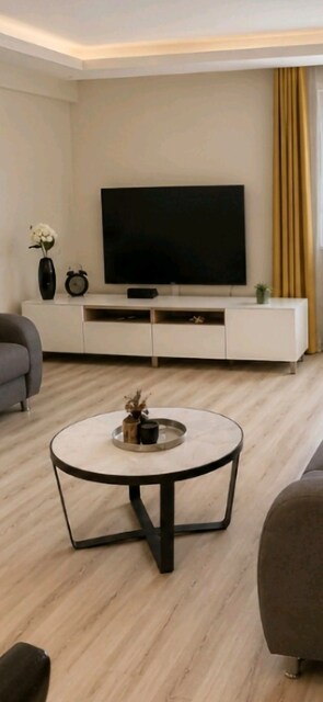 ikea tv ünitesi