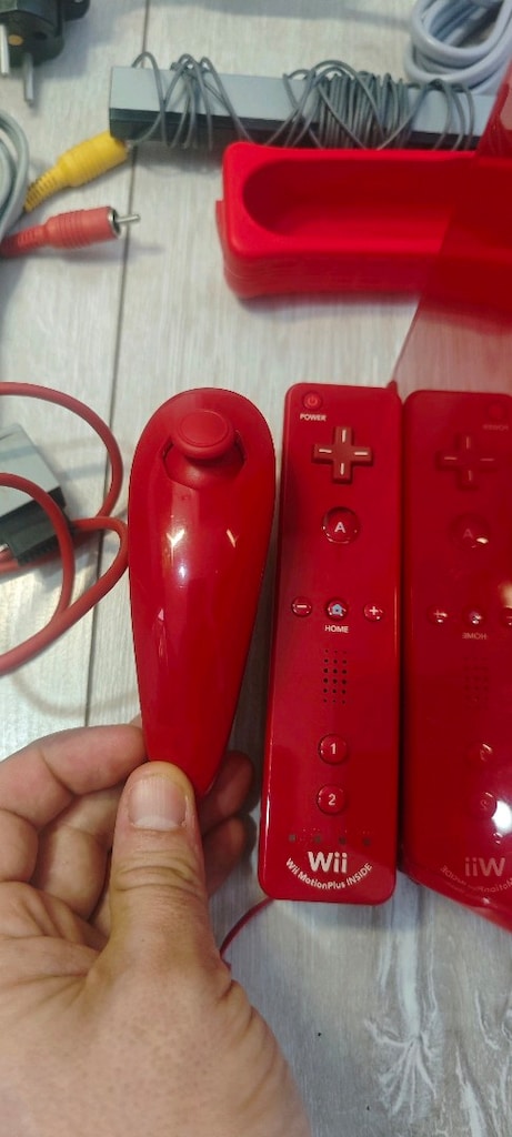 Kırmızı Nintendo Wii Oyun Deposu 32 GB - 8