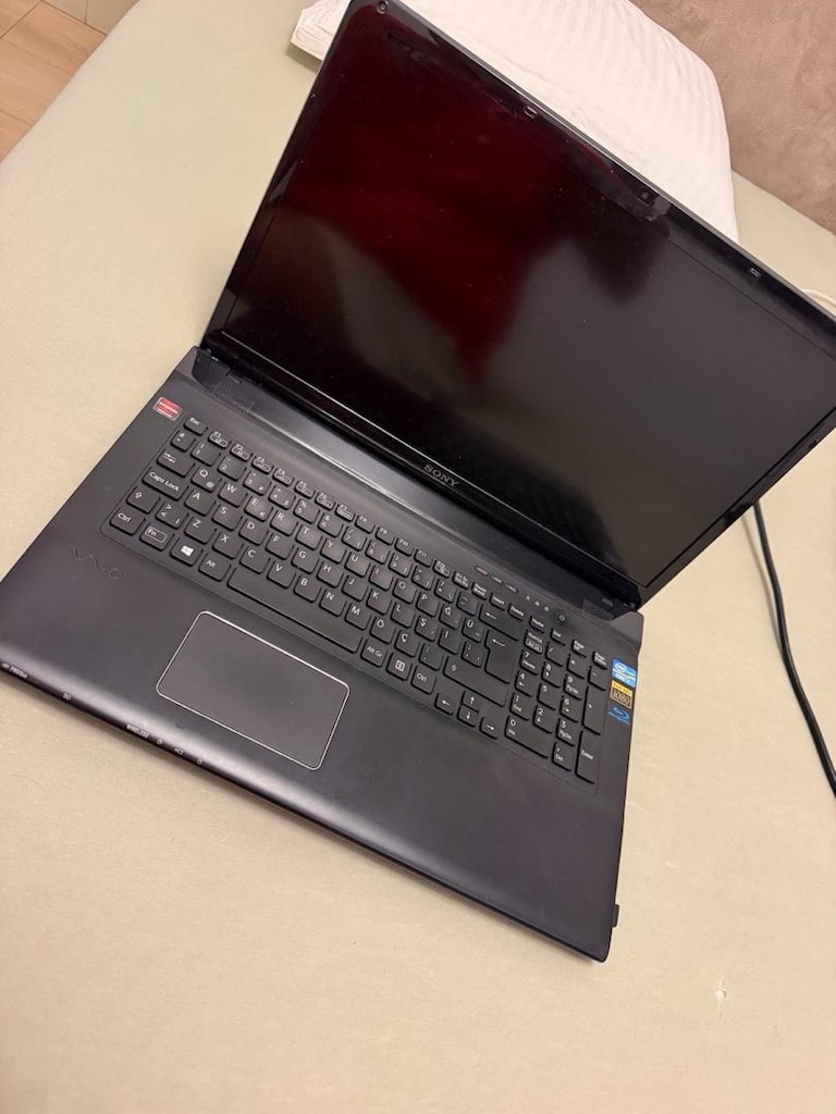 SONY VARIO BÜYÜK BOY LAPTOP - 2