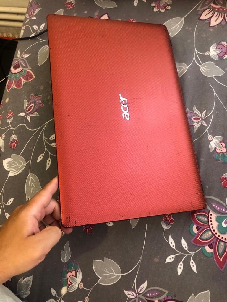 Acer Laptop - 3