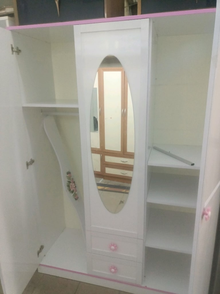 3 kapaklı Giysi Eşya Dolabı - 2