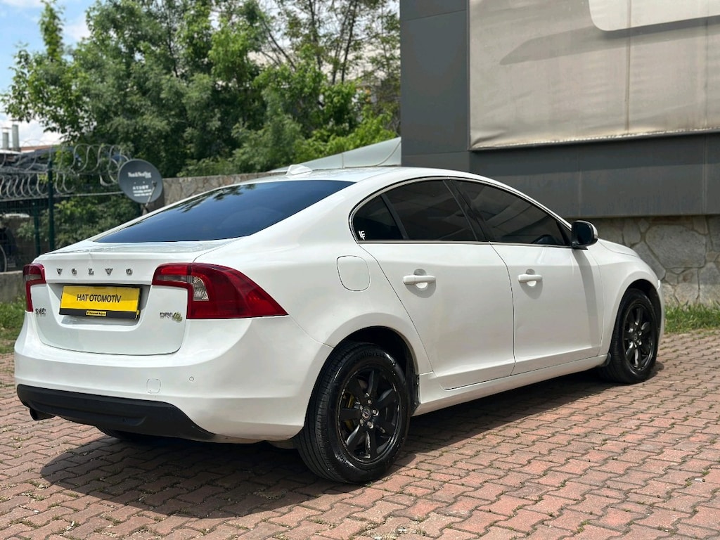 PREMİUM AİLE ARACI VOLVO S60 OTOMATİK DİZEL - 7