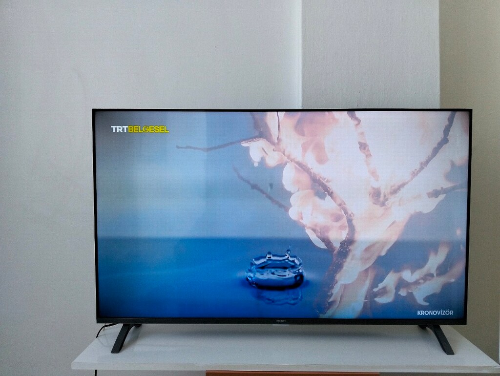 TV AXEN 4K HD 50 EKRAN SAHİBİNDEN - 2