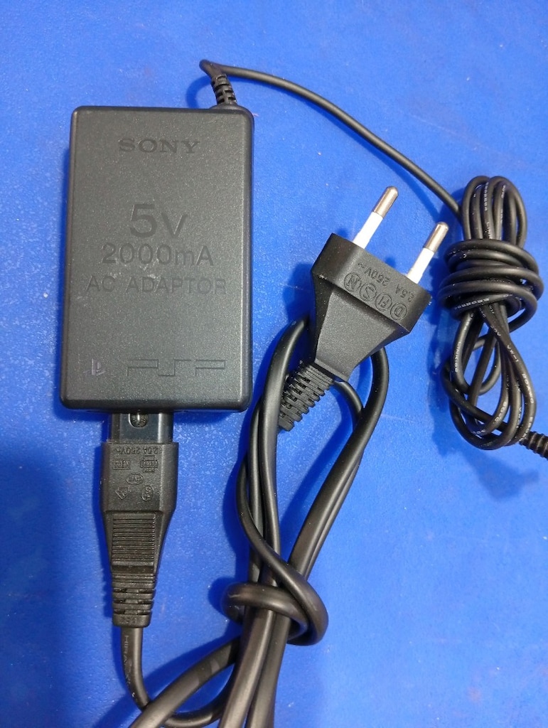 Orjinal Sony PSP şarj adaptörü (5 V2000mA) - 2