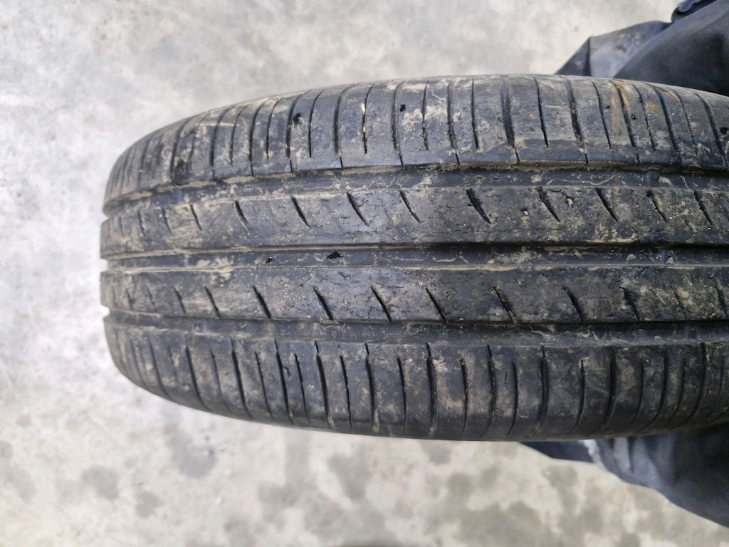 195 65 15 kumho yaz lastiği - 3