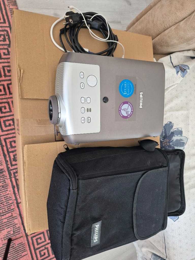 Philips projeksiyon cihazı - 2