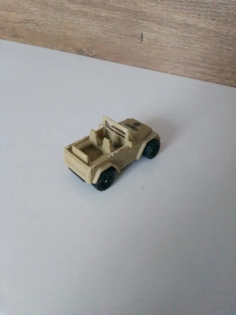 1/64 ölçek 1980 model Jeep Wrangler CJ-6 askeri model Suv araba - 2