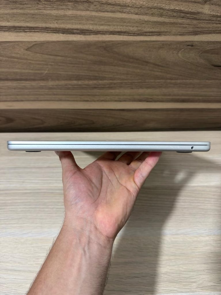 MacBook Air / M3 / 15 inç / 16 GB Ram / 256 GB Ssd - 6
