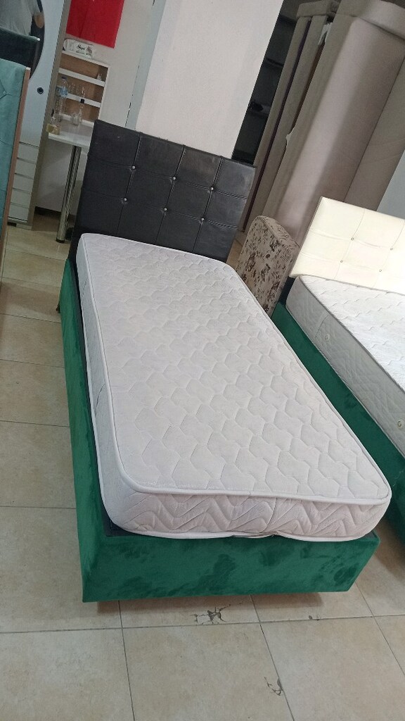Acil satılık baza yatak başlık 90x190 ölçüsünde 2 adet fiyatıdır - 3