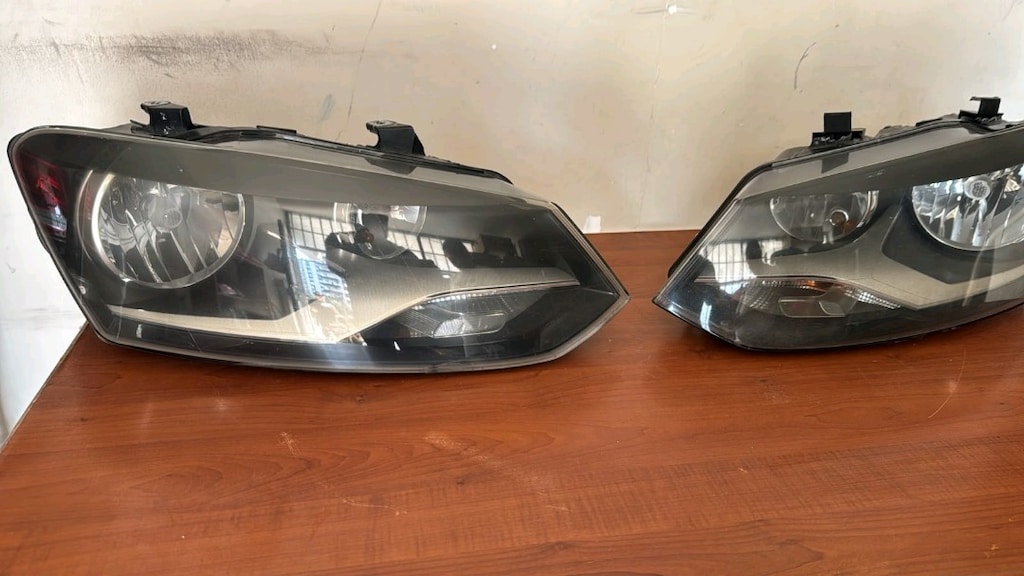 VW POLO SAĞ SOL FAR TAKIMI ORJİNAL ÇIKMA KARGO OLUR - 4