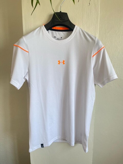 Under Armour Erkek Tişört
