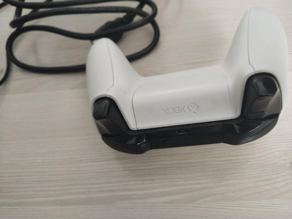 Xbox one s 1 tb temiz tek kol ACİL İHTİYACTAN SATILIK - 4