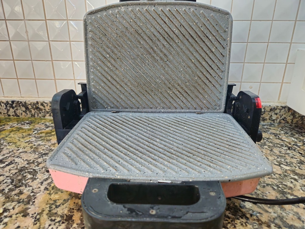 Karaca Future Tost Makinesi Pembe 1800 W - 3