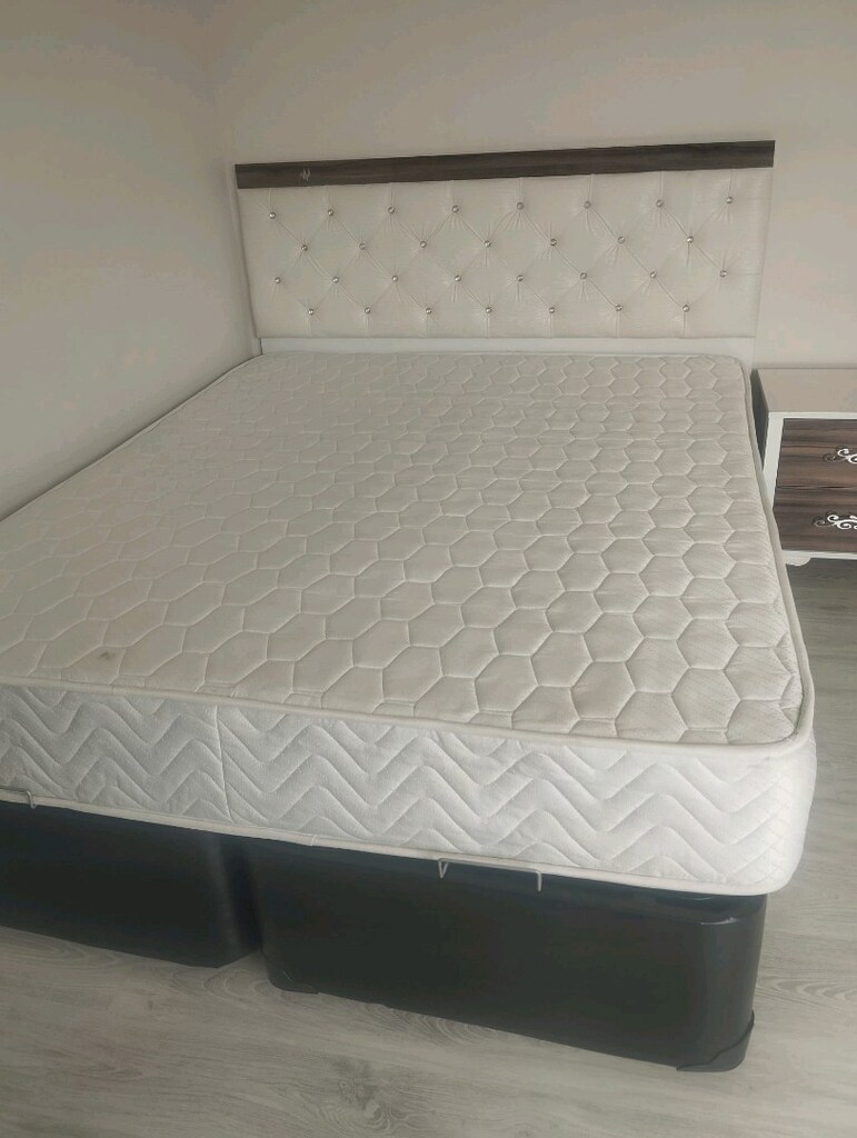 Mdf Yatak odası takımları 6 kapılı gardolap 2 komidin makyaj baza başl - 7