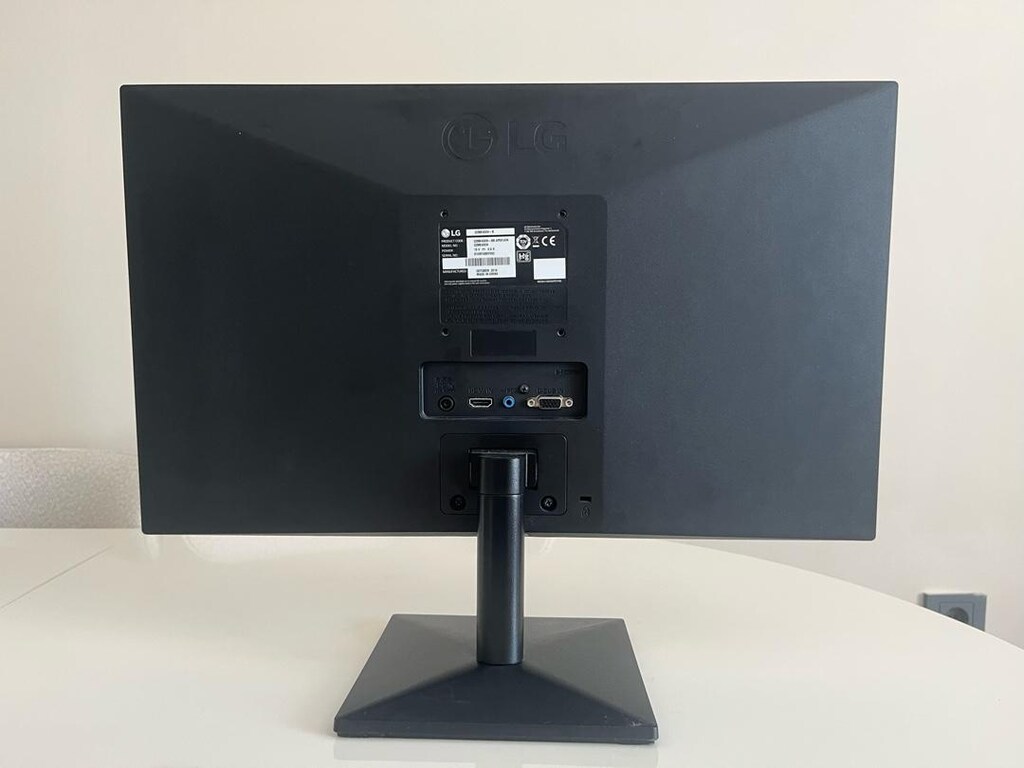 LG MONİTÖR - 2