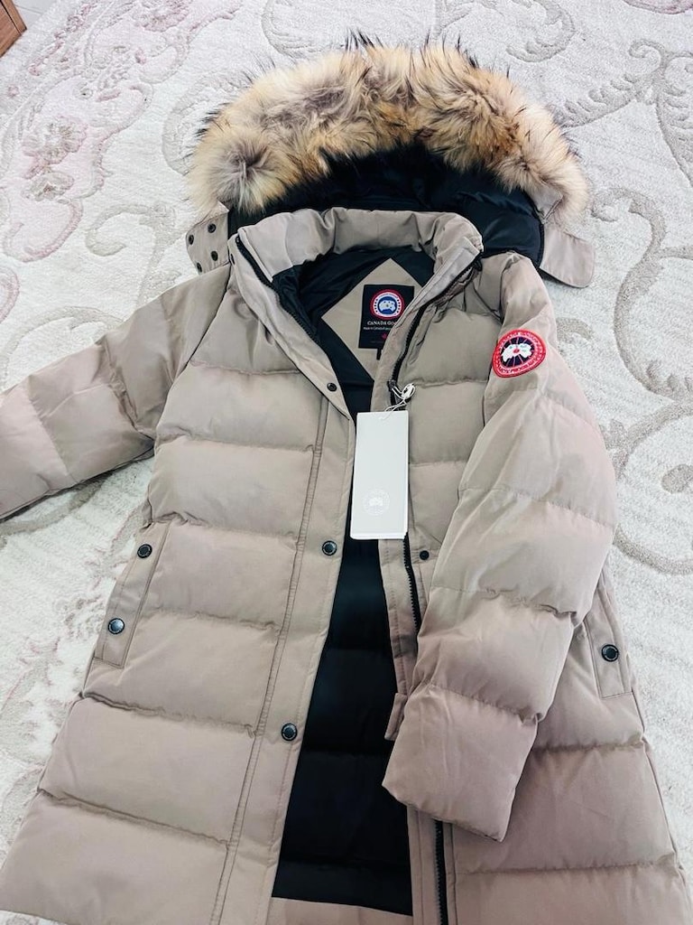 Canada Goose Logolu Mont - 3