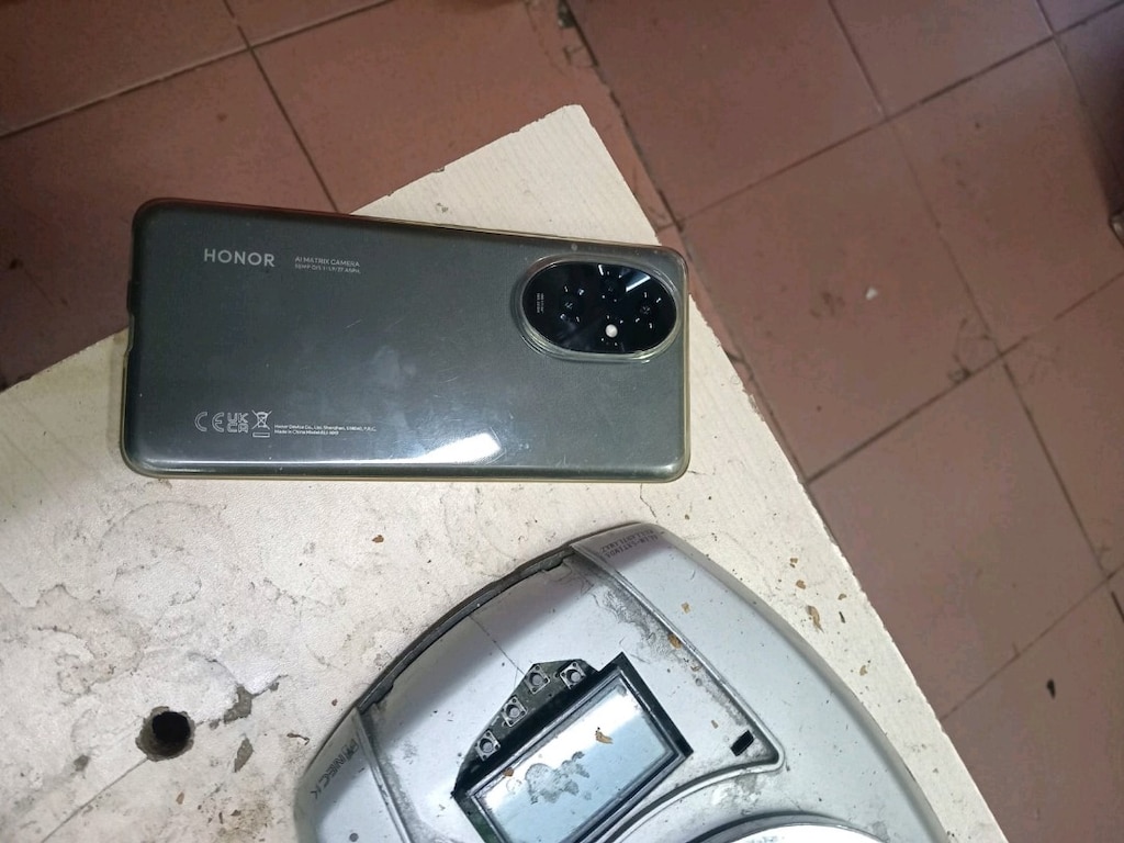 Honor 200 - 2