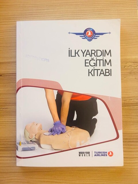 THY İlk yardım eğitim kitabı.