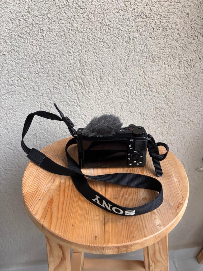 Sony ZV-1 Kamera ve Sel50F18FSYX Kompakt Lens - 8
