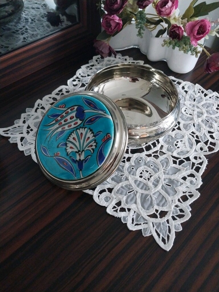 Karanfil & Lale Dekorlu Mineli Kutu - 7