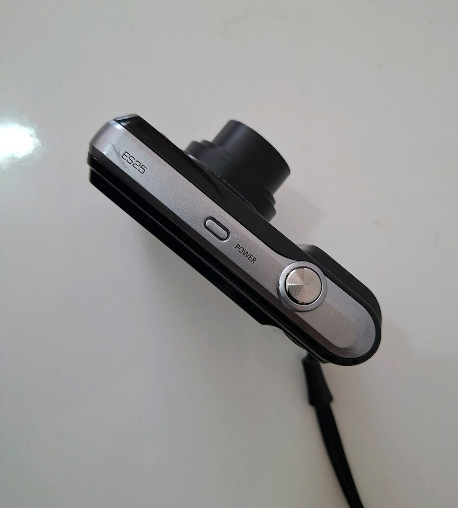 Samsung ES25 Dijital Fotoğraf Makinesi 12.2 Megapiksel 4X Zoom Siyah - 5