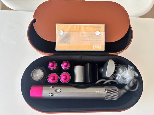 Dyson airwrap