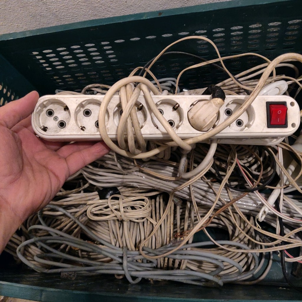 40 adet elektrik uzatıcı pazarlık yapın fiyat verin - 17