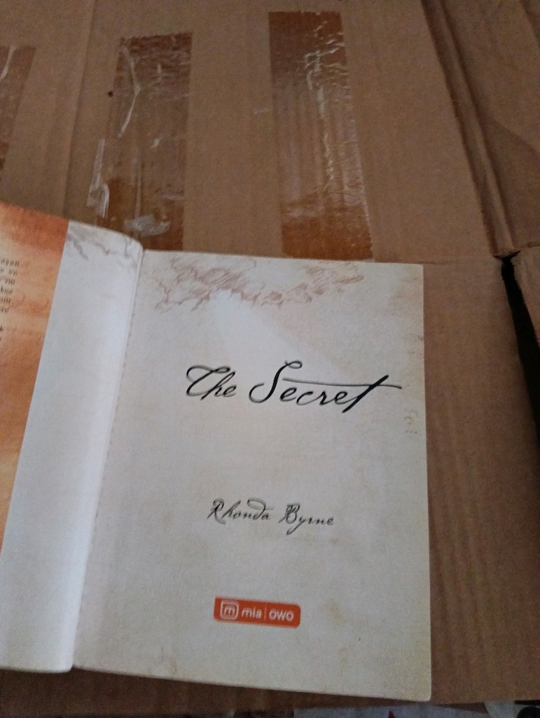 the secret adlı kitap - 3