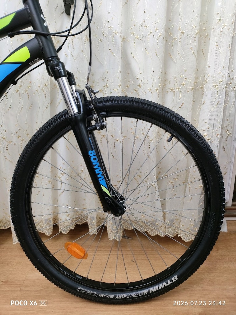 Sıfır gibi hatasız 26 jant BTWIN Rockrider 340 L kadro dağ bisikleti - 8