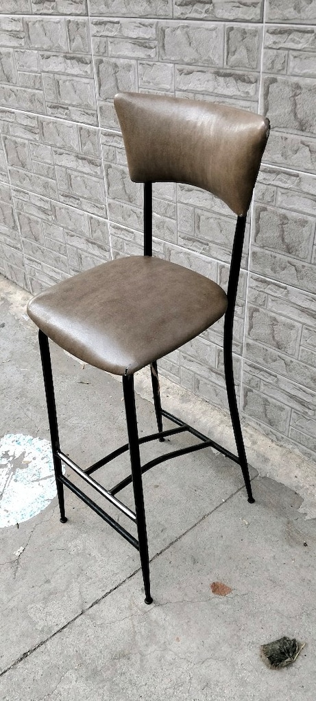 Sırt destekli, metal iskeletli bar sandalyesi - 2