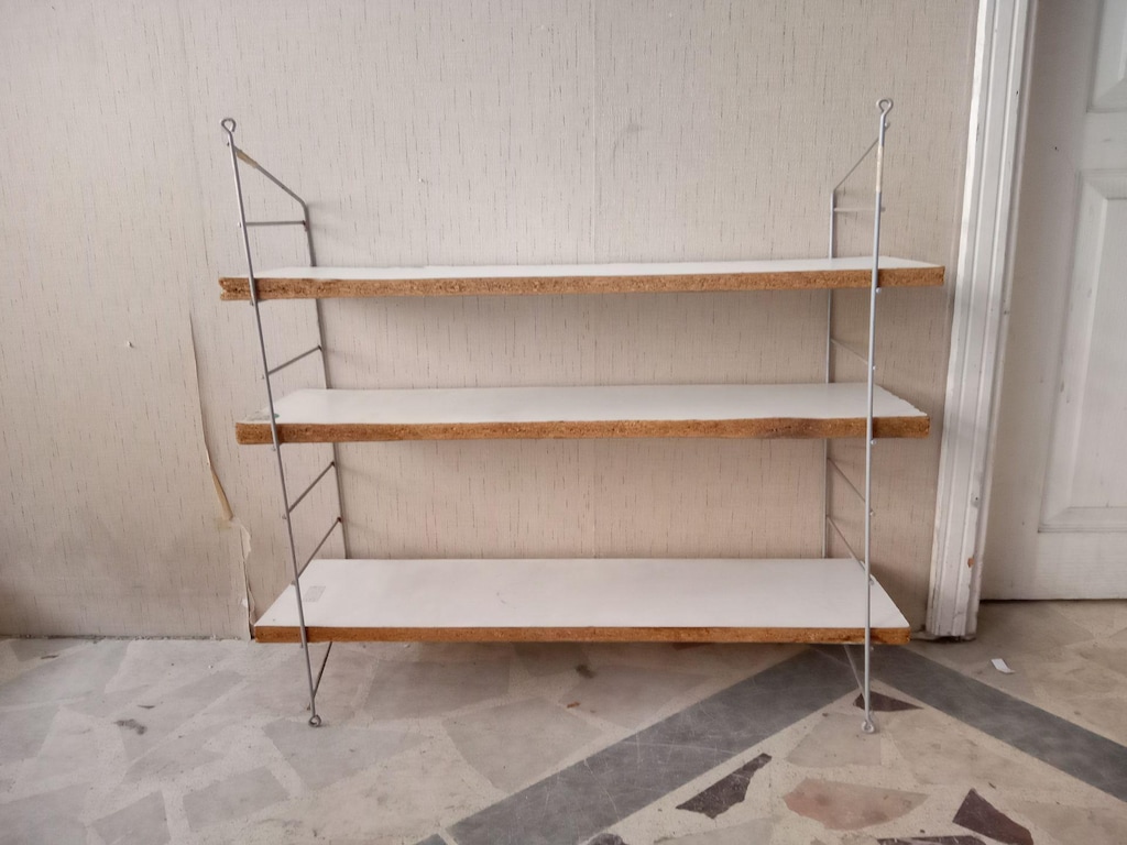 DUVAR RAFI,3 KATLI KİTAPLIK 75x70x20cm- YIPRANMIŞ BİR ÜRÜNDÜR
