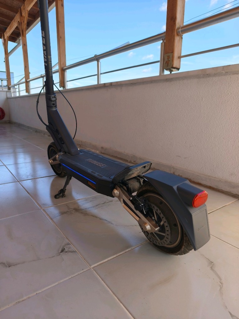 Navee ST3 Pro Elektrikli Scooter - 75 Km Menzil -1350W Güç - Turbo mod - 8